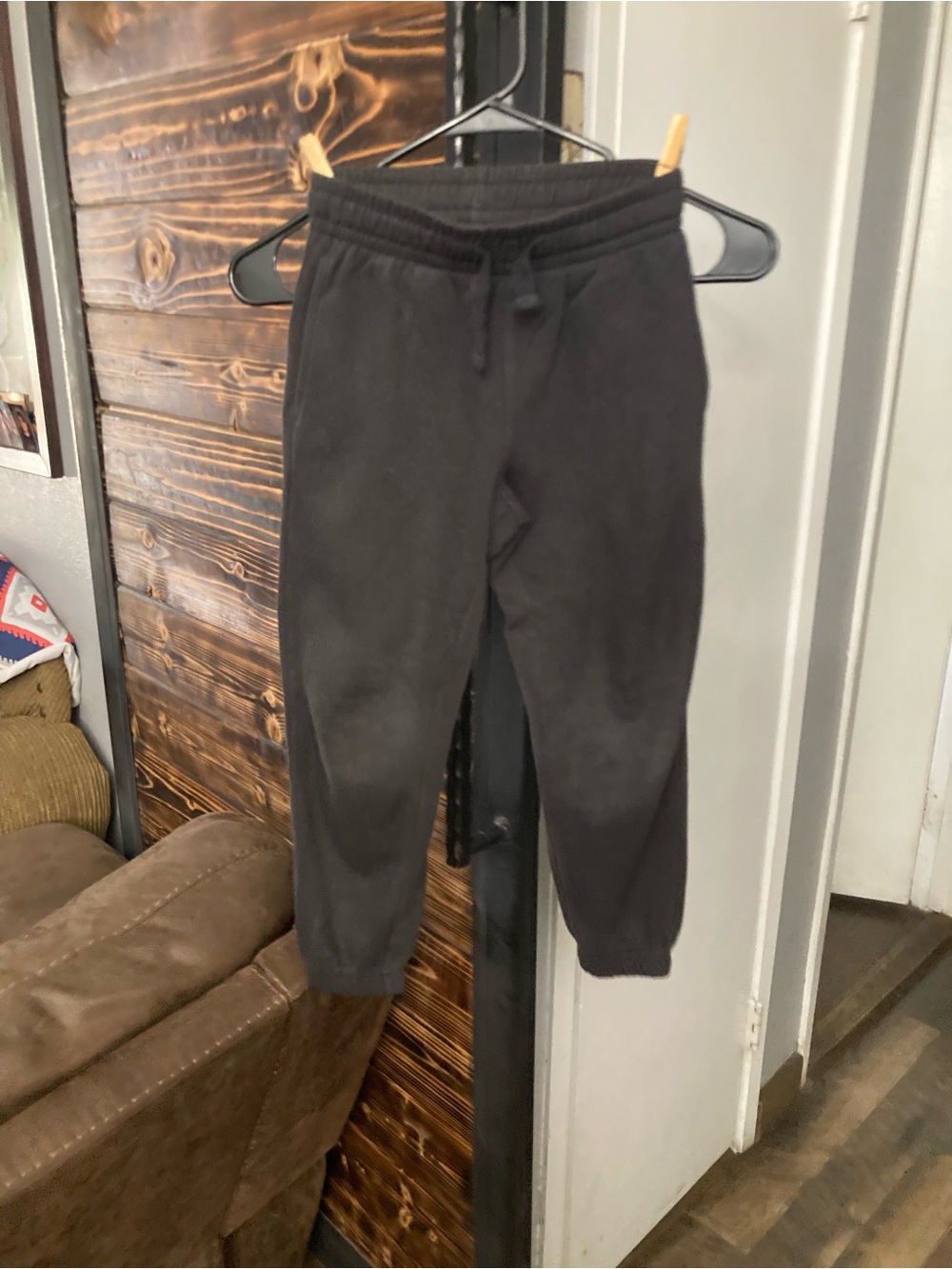 Boys Youth Sweats Size 6-7 By Atheletics
